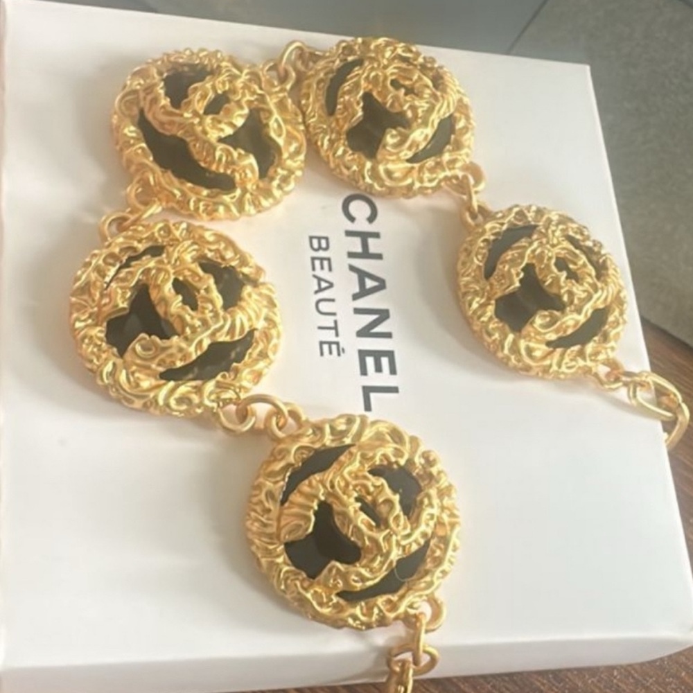 Chanel VIP Bracelet - Picture 2 of 3